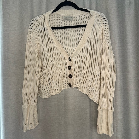 URBAN OUTFITTERS CROPPED CROCHET BUTTON CARDIGAN (M) - Picture 1 of 7